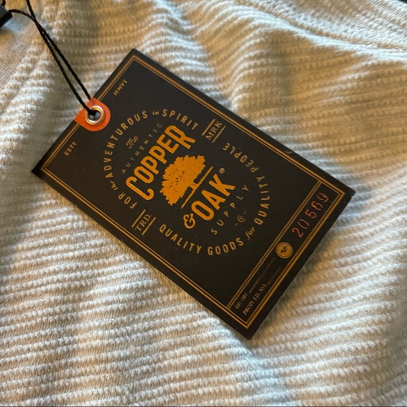 Copper & Oak Sz Small Short Sleeve White / Pale Tan Textured Henley - Picture 3 of 7